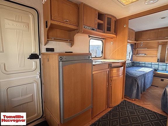 Adria UNICA B 562UL 7 of 16