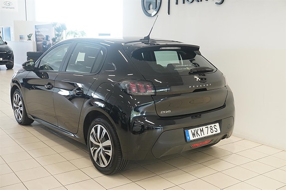 Peugeot 208 5 of 13