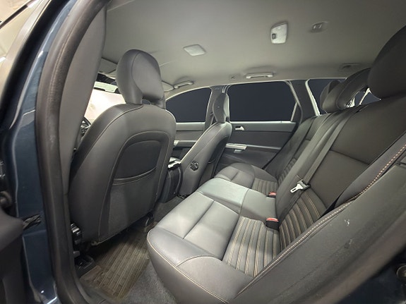 Volvo V50 9 of 12