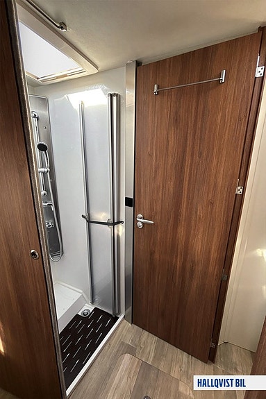 Pilote P 740 Essentiel Queenbed Solcell AC Bodel Backkamera 15 of 24