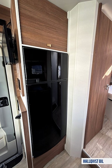 Pilote P 740 Essentiel Queenbed Solcell AC Bodel Backkamera 12 of 24