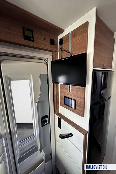 Pilote P 740 Essentiel Queenbed Solcell AC Bodel Backkamera 11 of 24