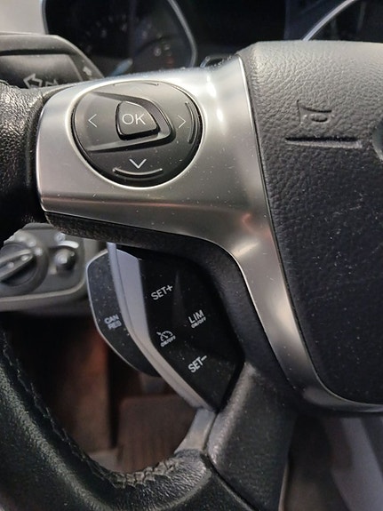 Ford Kuga 19 of 23