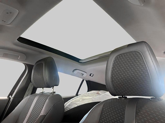 Peugeot 2008 16 of 16