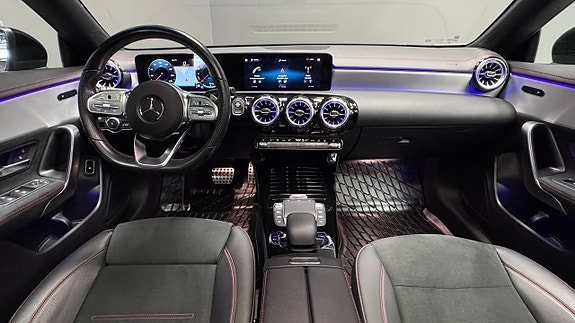 Mercedes-Benz CLA250 e 10 of 26