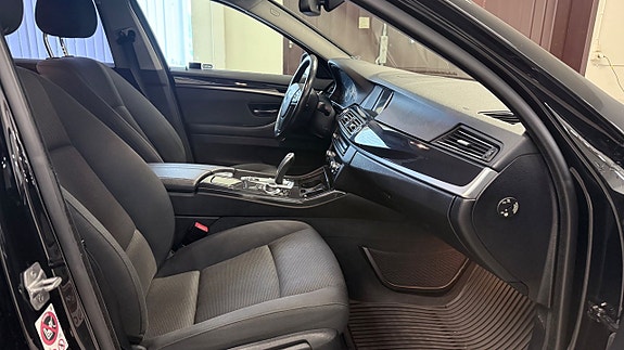 BMW 520d 12 of 12
