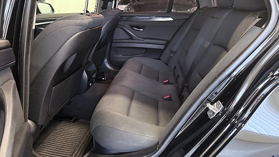 BMW 520d 8 of 12