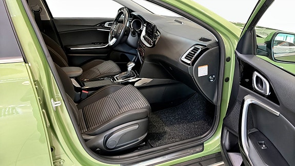 Kia XCeed 3 of 23