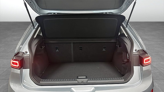 Volkswagen Polo 12 of 12