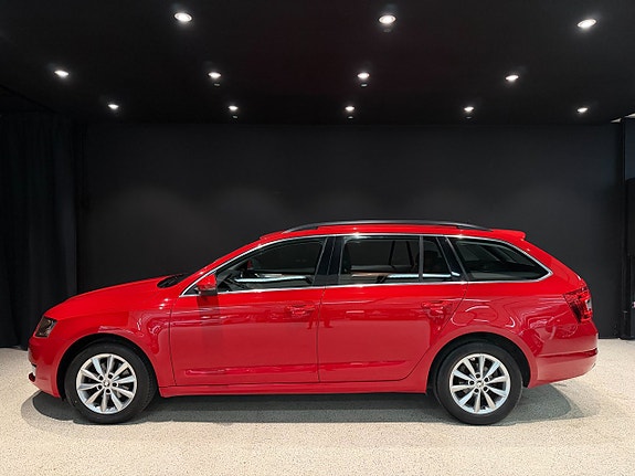 Skoda Octavia 3 of 16