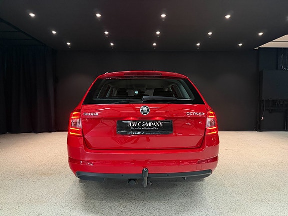 Skoda Octavia 7 of 16