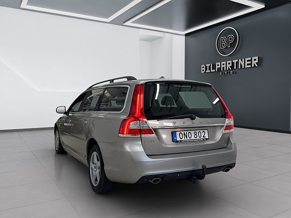 Volvo V70 5 of 15