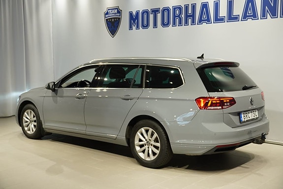Volkswagen Passat 5 of 25