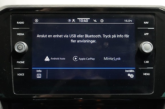 Volkswagen Passat 14 of 25