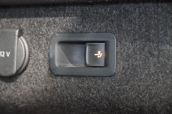 Volkswagen Passat 25 of 25
