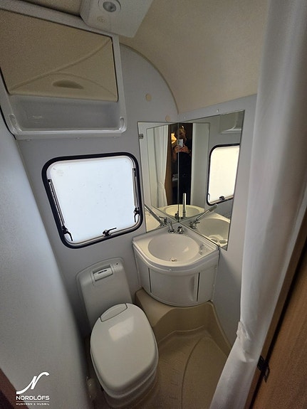 Adria AVIVA 563 PT 16 of 18