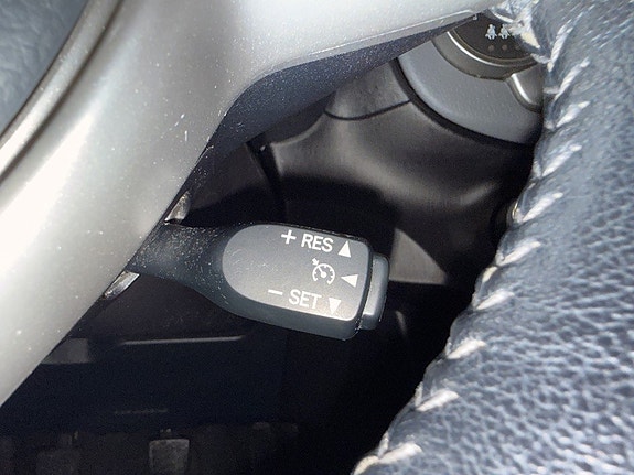 Toyota Yaris 15 of 18