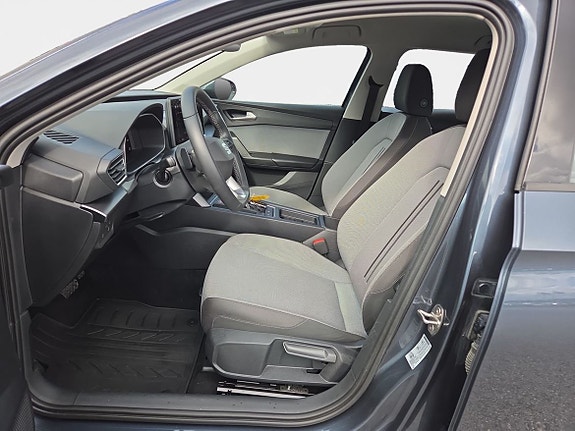 Seat Leon 9 of 17