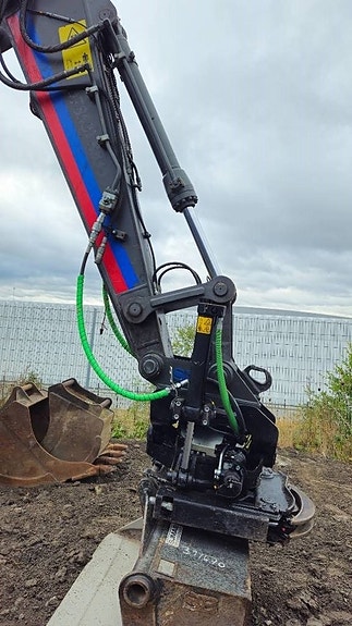 Volvo EC 140 EL 4 of 24