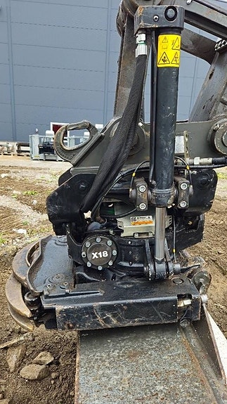 Volvo EC 140 EL 2 of 24