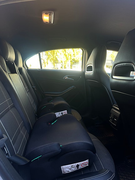Mercedes-Benz A180 7 of 10