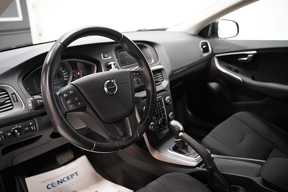 Volvo V40 Cross Country 6 of 19