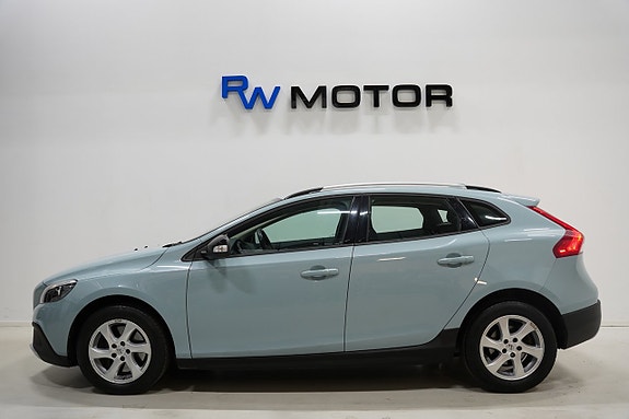 Volvo V40 Cross Country 3 of 19