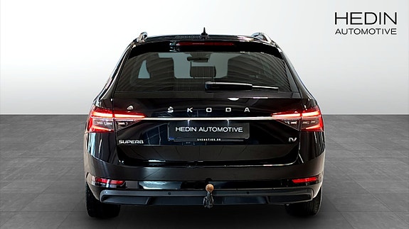 Skoda Superb 7 of 12
