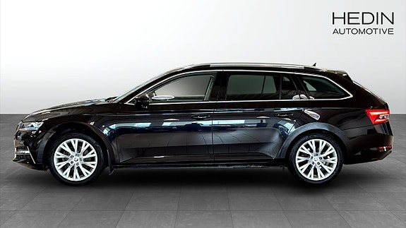 Skoda Superb 6 of 12