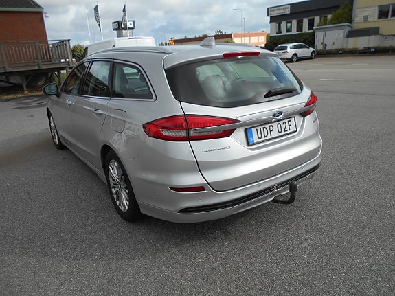 Ford Mondeo 4 of 8