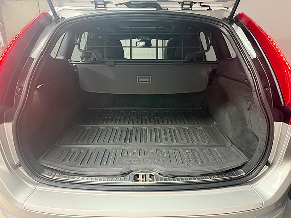 Volvo XC60 8 of 20