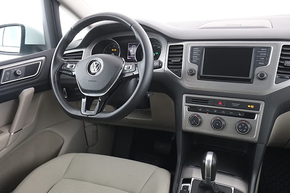 Volkswagen Golf Sportsvan 14 of 30