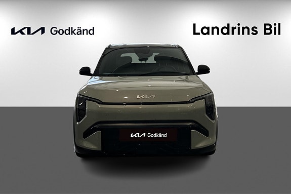 Kia EV3 2 of 13