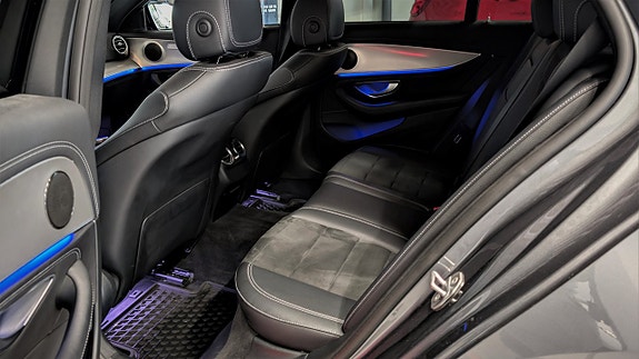 Mercedes-Benz E220 20 of 27