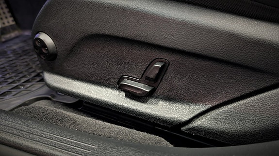Mercedes-Benz E220 15 of 27