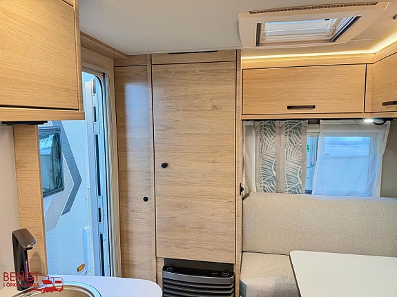 Weinsberg CaraOne 420 QD 12 of 21