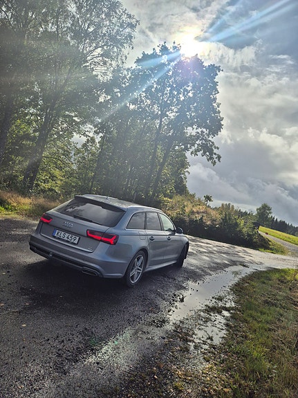 Audi A6 3 of 9