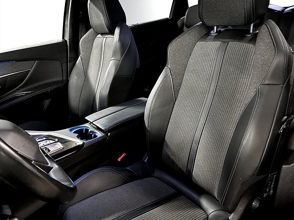 Peugeot 5008 5 of 19