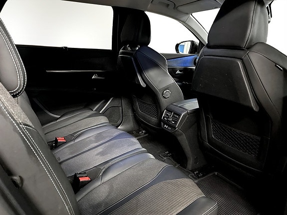 Peugeot 5008 15 of 19