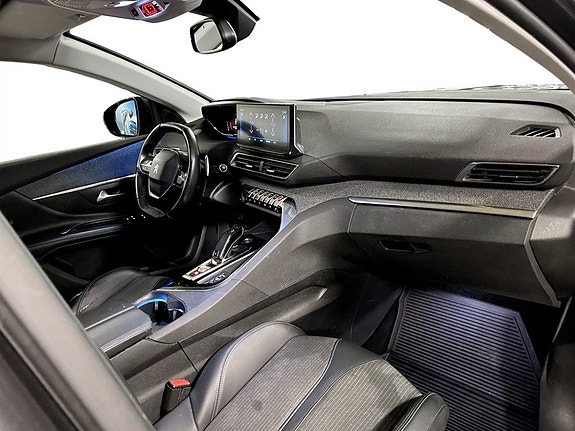 Peugeot 5008 14 of 19