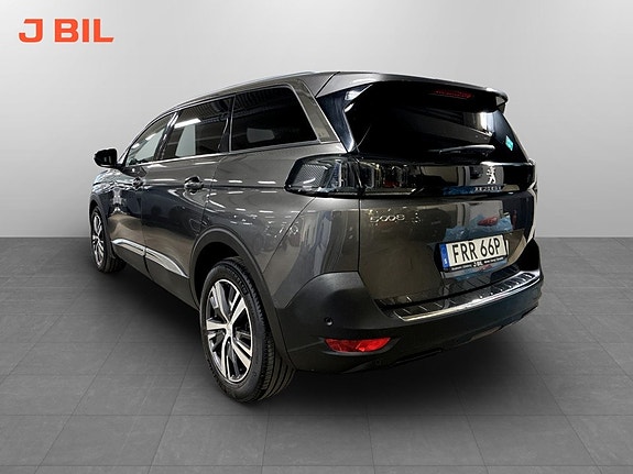 Peugeot 5008 3 of 19