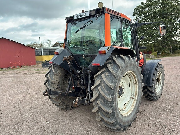 Traktor VALTRA 6850-4 6 of 6