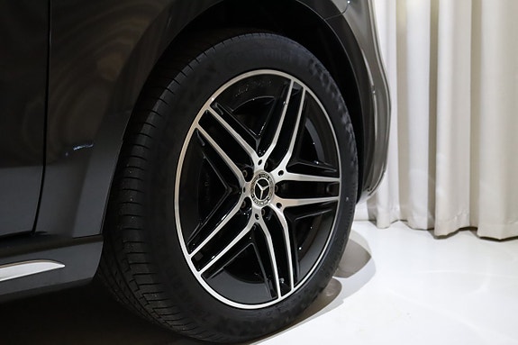 Mercedes-Benz V300 d 12 of 30