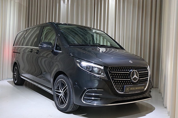 Mercedes-Benz V300 d 2 of 30