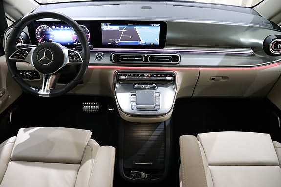 Mercedes-Benz V300 d 22 of 30
