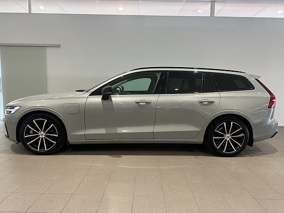 Volvo V60 8 of 19
