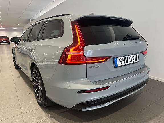 Volvo V60 7 of 19