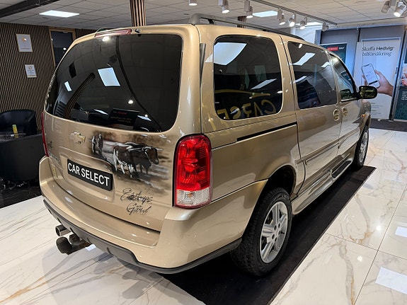 Chevrolet Uplander 6 of 23