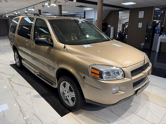 Chevrolet Uplander 7 of 23