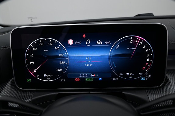 Mercedes-Benz C300 8 of 27